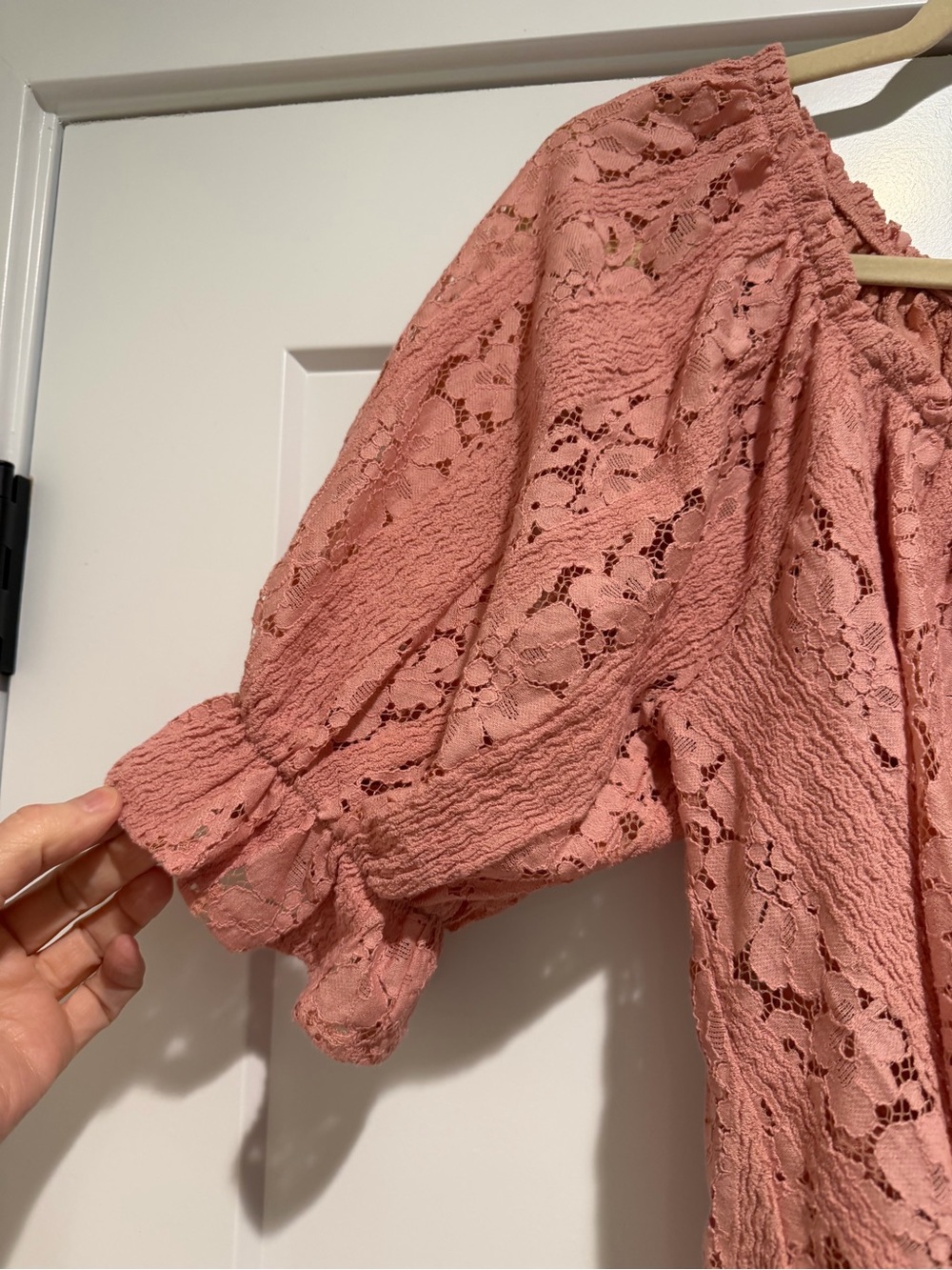 Free People Rose Lace Peasant Top Size Medium - Picture 2 of 6